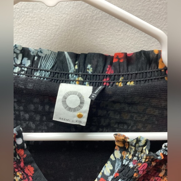 Akemi + Kin-Anthropologie Floral Top Size XS - Picture 3 of 3